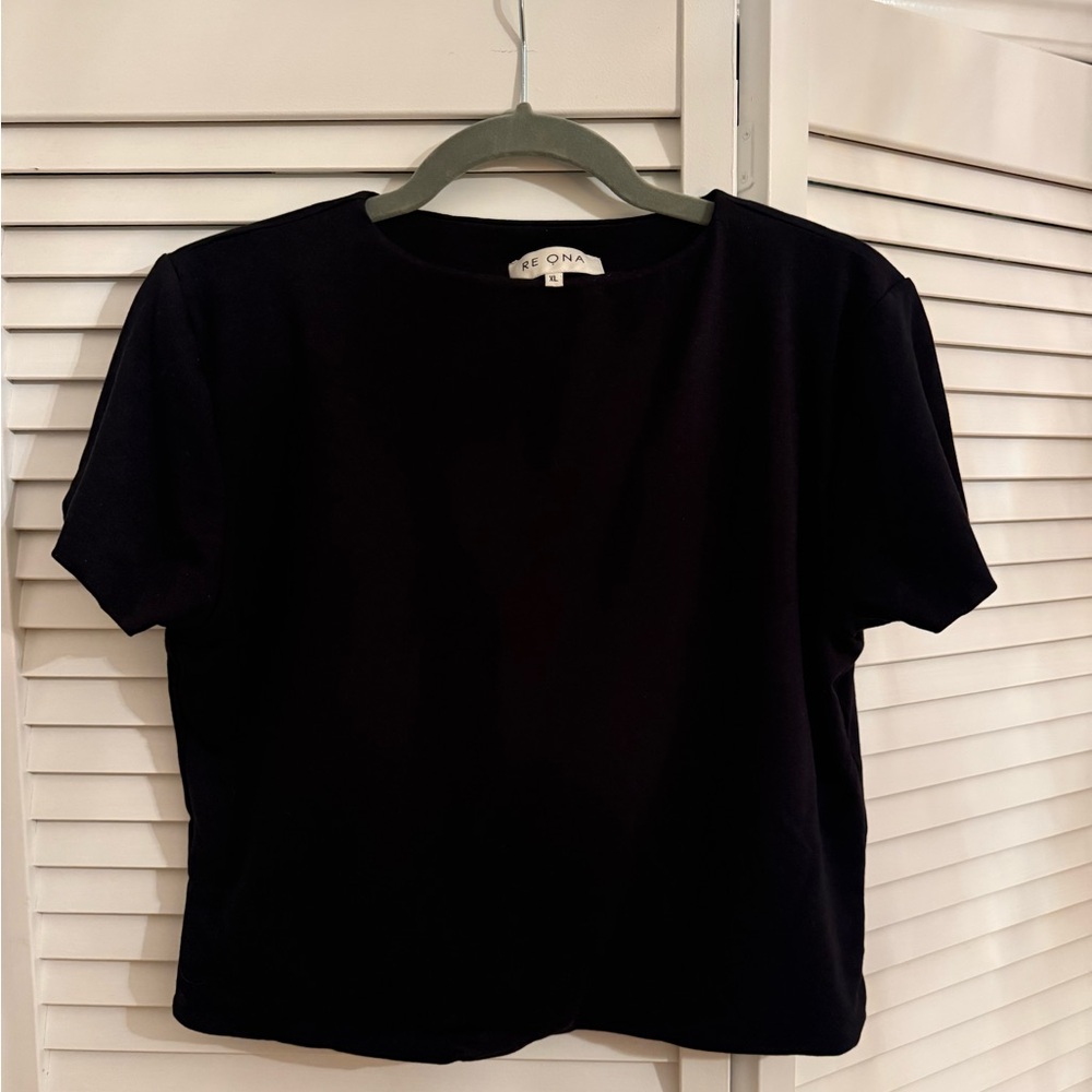 RE ONA Signature Crewneck T-shirt